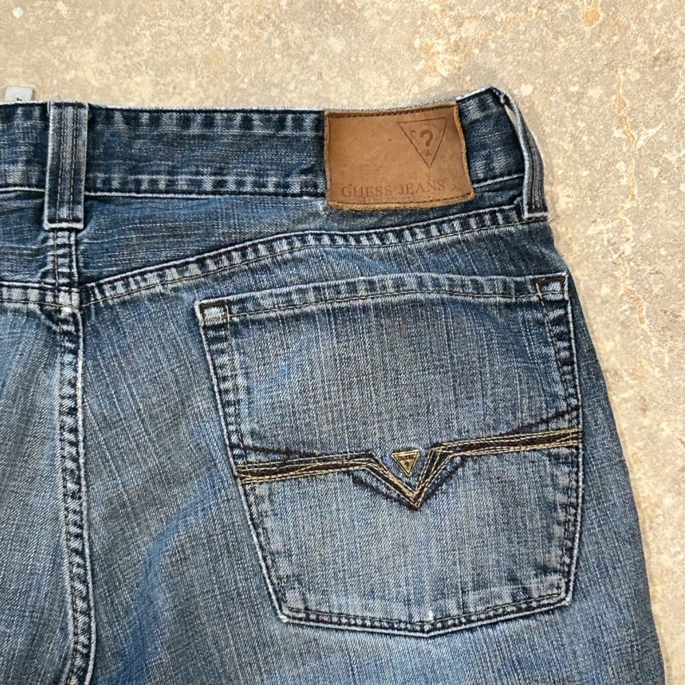 Guess Desmond Relaxed Fit Jeans Mens 36x29 Blue Denim‎ Cotton Pant Distressed